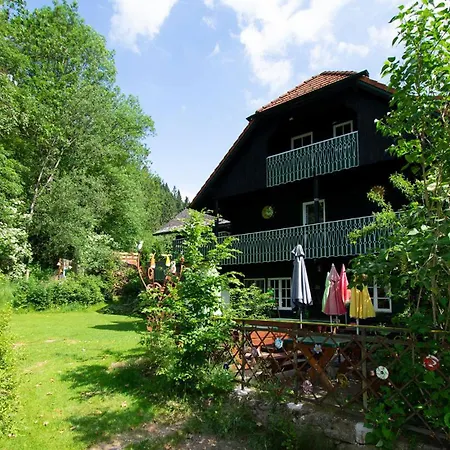 Gruppenhaus Waldheimat Semmering Steiermark Ferienhaus
